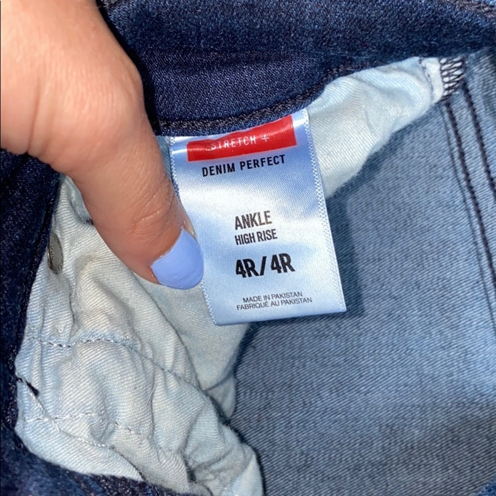 Express High Rise Ankle Stretch Jeans - Picture 2 of 2